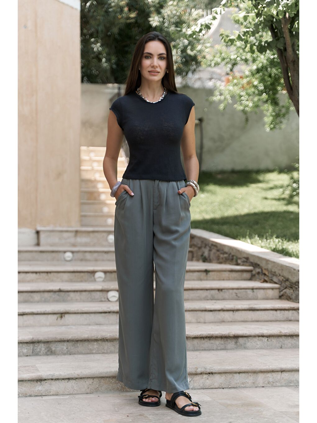 Kensal Dar Kesim Siyah T-Shirt-1