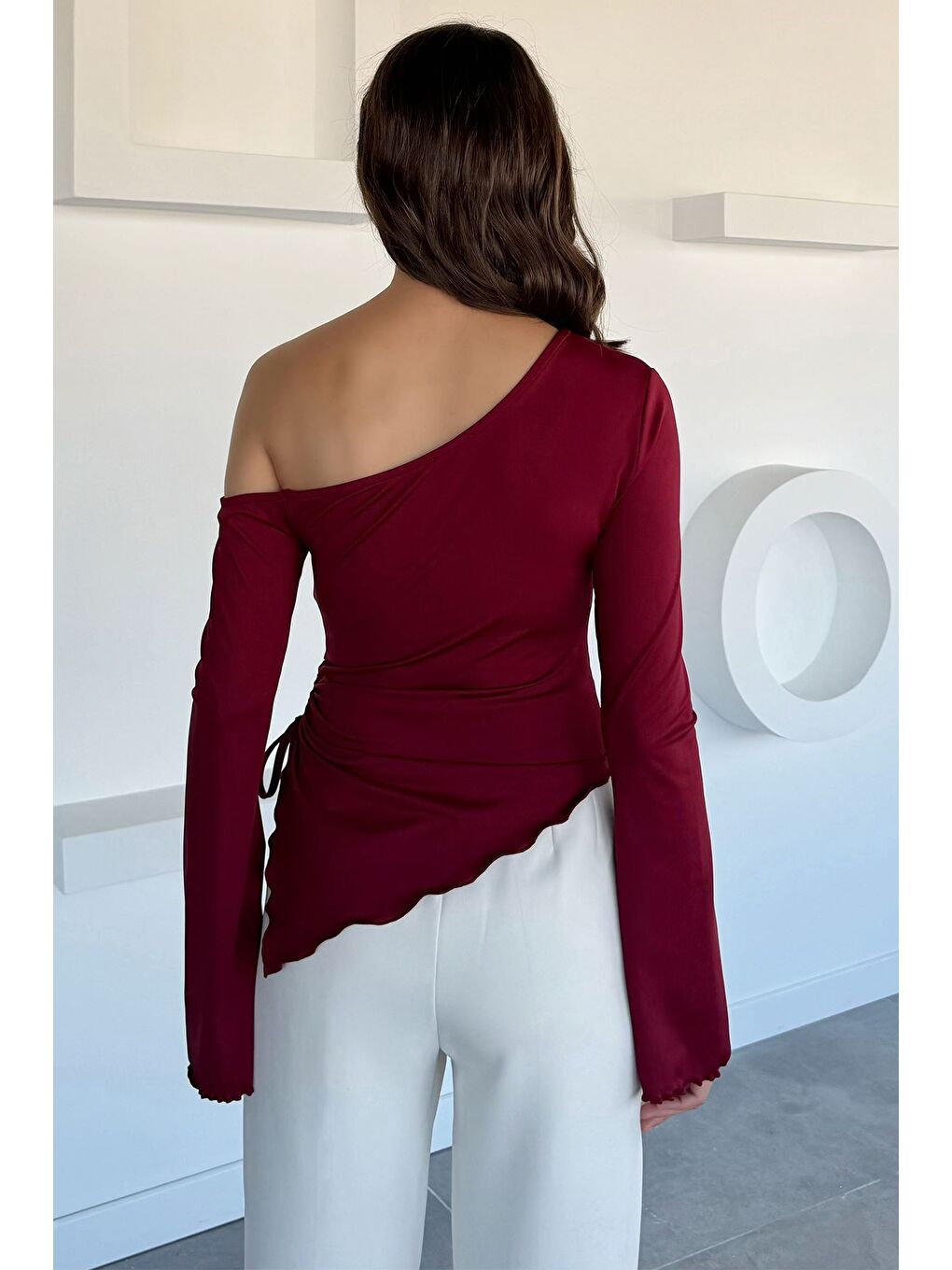 Bordo Bel Büzgülü Asimetrik Kesim Kadın Bluz-3