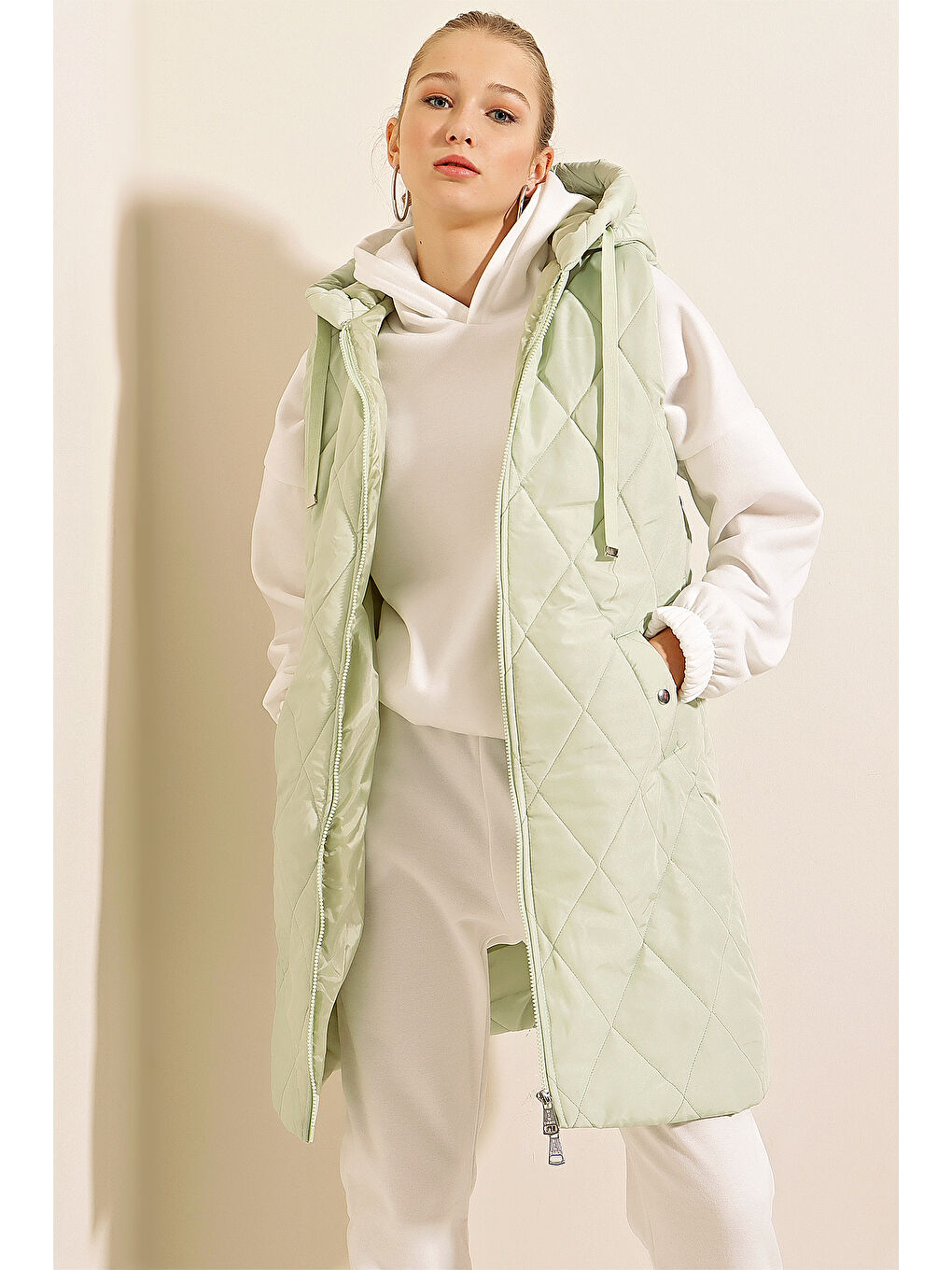 Yeşil 5140 Kapüşonlu Uzun Şişme Yelek   Mint-2