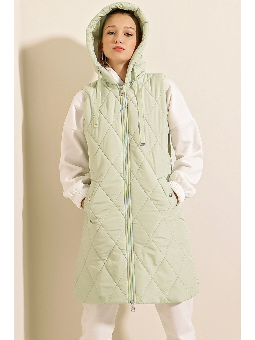 Yeşil 5140 Kapüşonlu Uzun Şişme Yelek   Mint-3