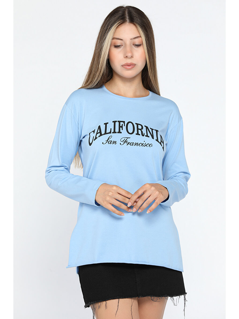 GÜLSELİ Mavi California Baskılı Bisiklet Yaka Yan Yırtmaçlı Penye Sweatshirt - 1