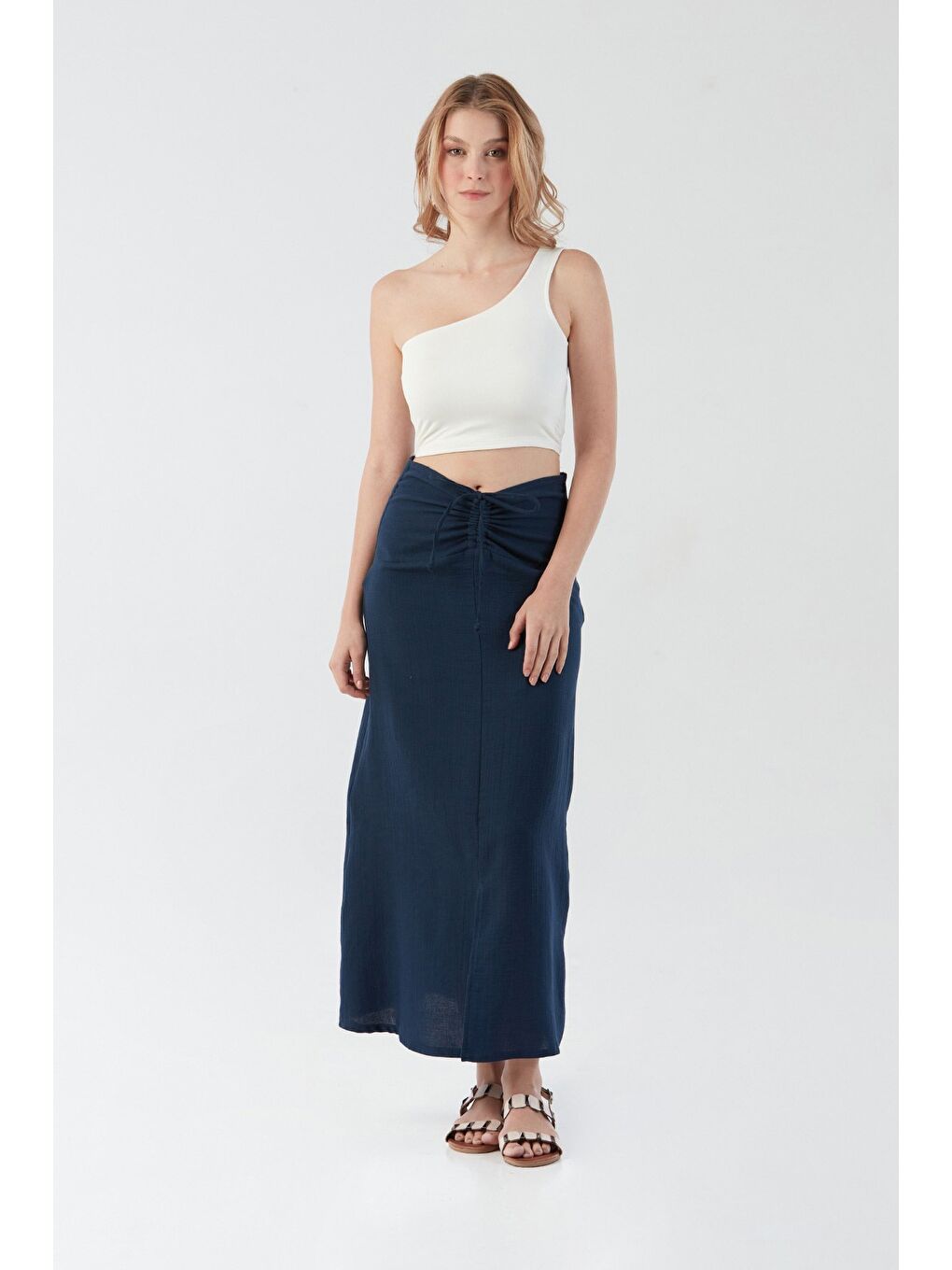 Lacivert Önü Büzgülü Yırtmaçlı Fermuarlı Etek-2