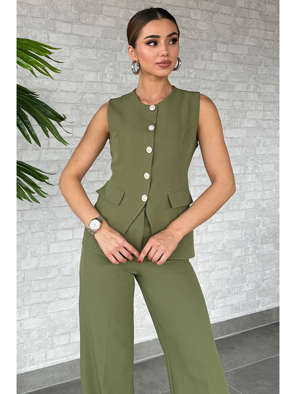 Haki Düğme Detaylı Yelek Pantolon İkili Takım-1
