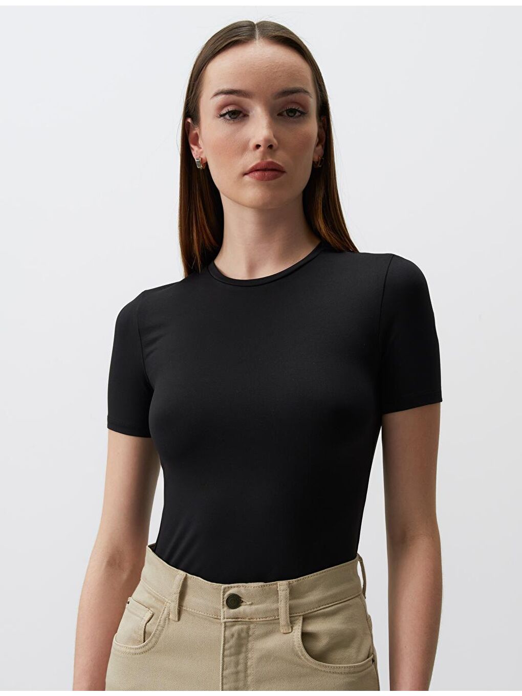 Siyah Dar Kesim Kısa Kollu Basic Bluz