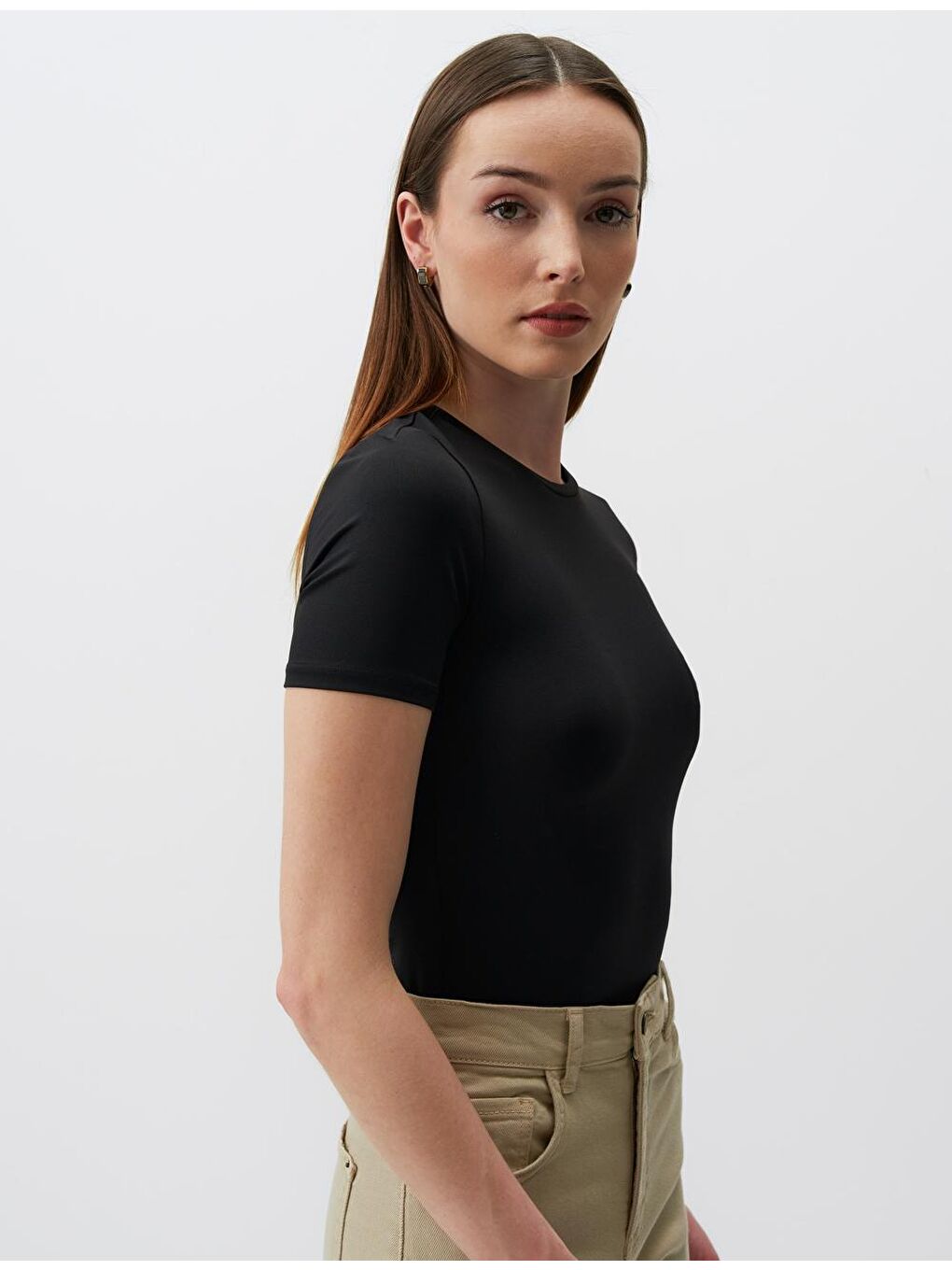 Siyah Dar Kesim Kısa Kollu Basic Bluz-2