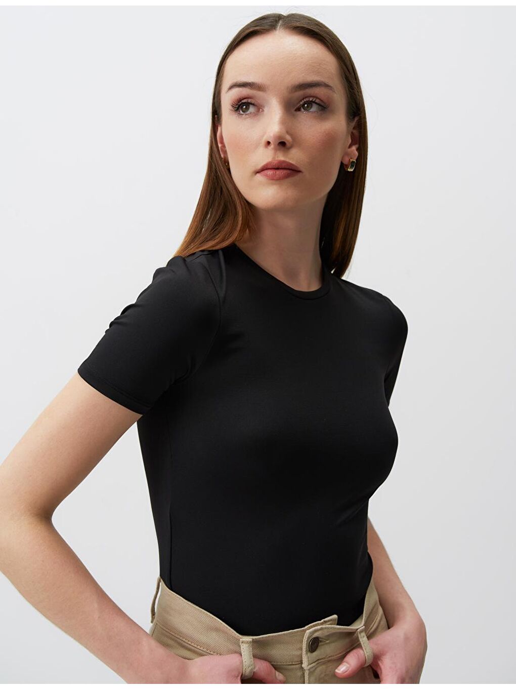 Siyah Dar Kesim Kısa Kollu Basic Bluz-4