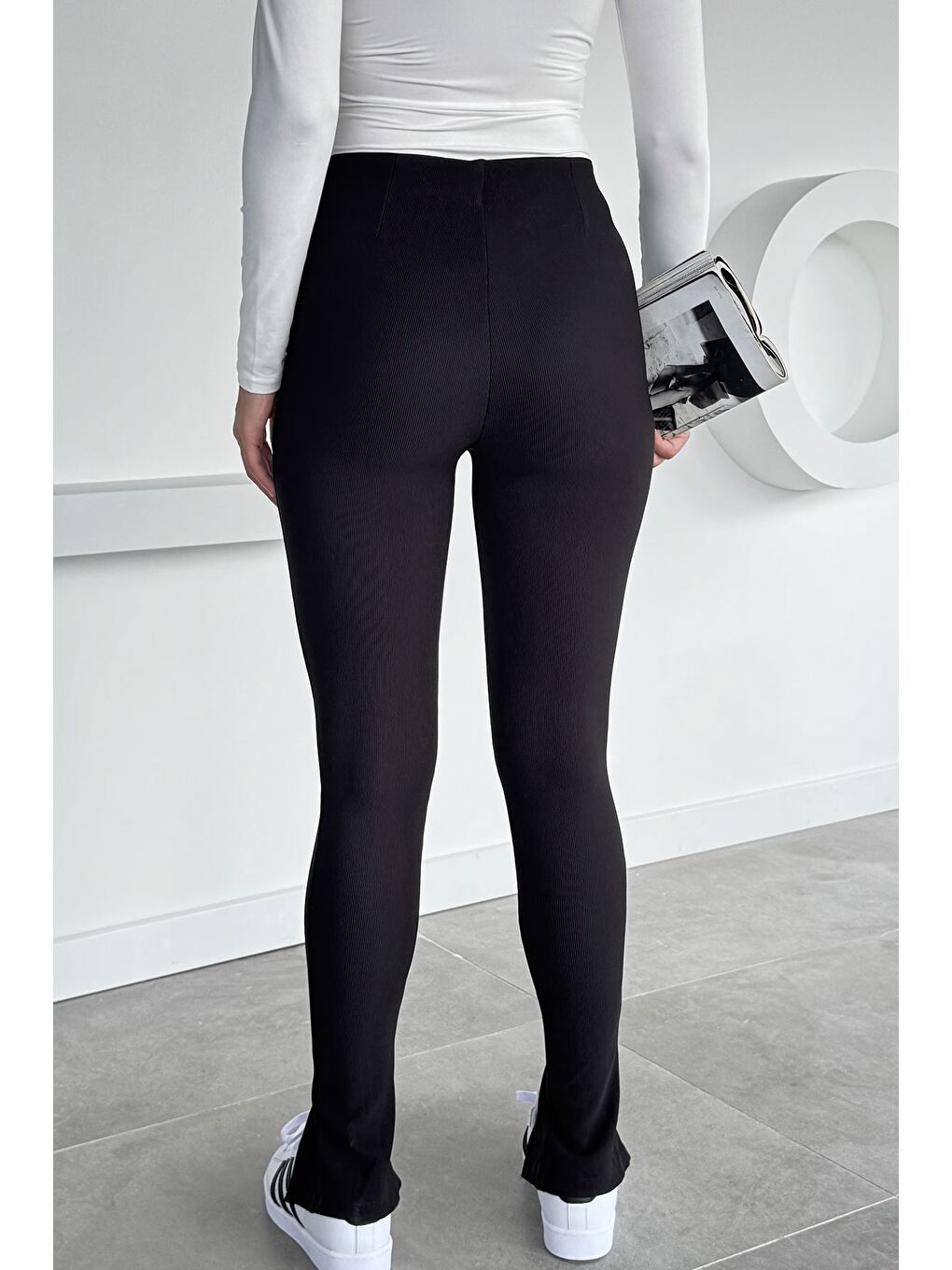 Siyah Kadın Yüksek Bel Kendinden Çizgi Desenli Paça Fermuar Detaylı Elastanlı Tayt-3