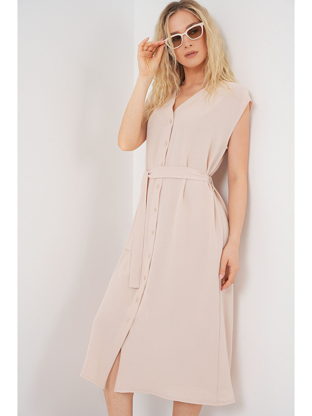 Ekru Kadın Sıfır Kol Kuşaklı Ayrobin Elbise 2568 - Krem-3