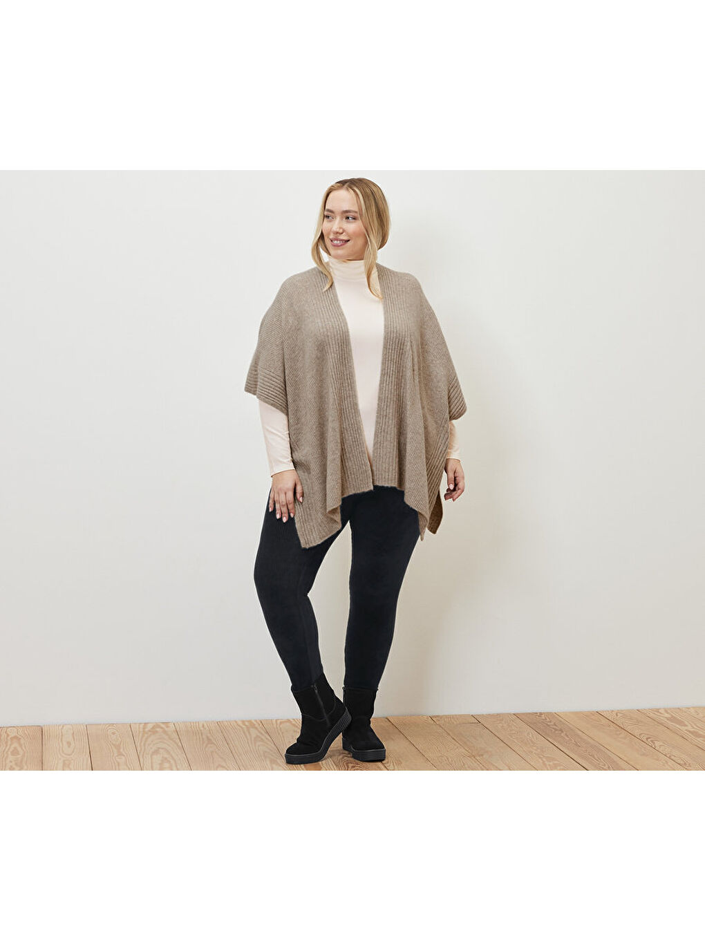 Ekru Kadın Kazak, Balıkçı Yaka, Krem-2