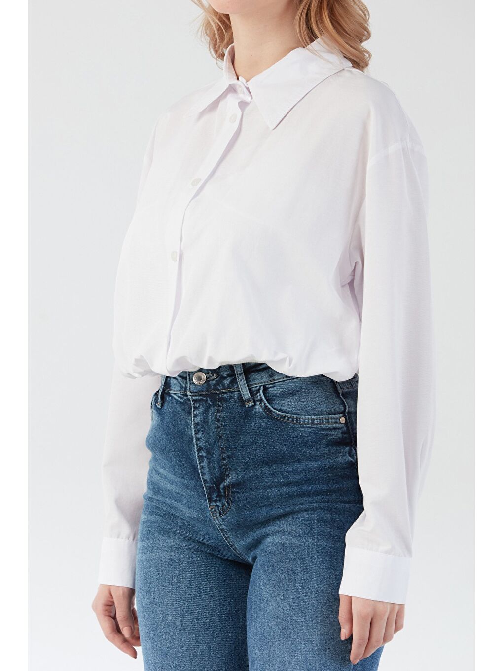 Beyaz Basic Body Detaylı Gömlek-4