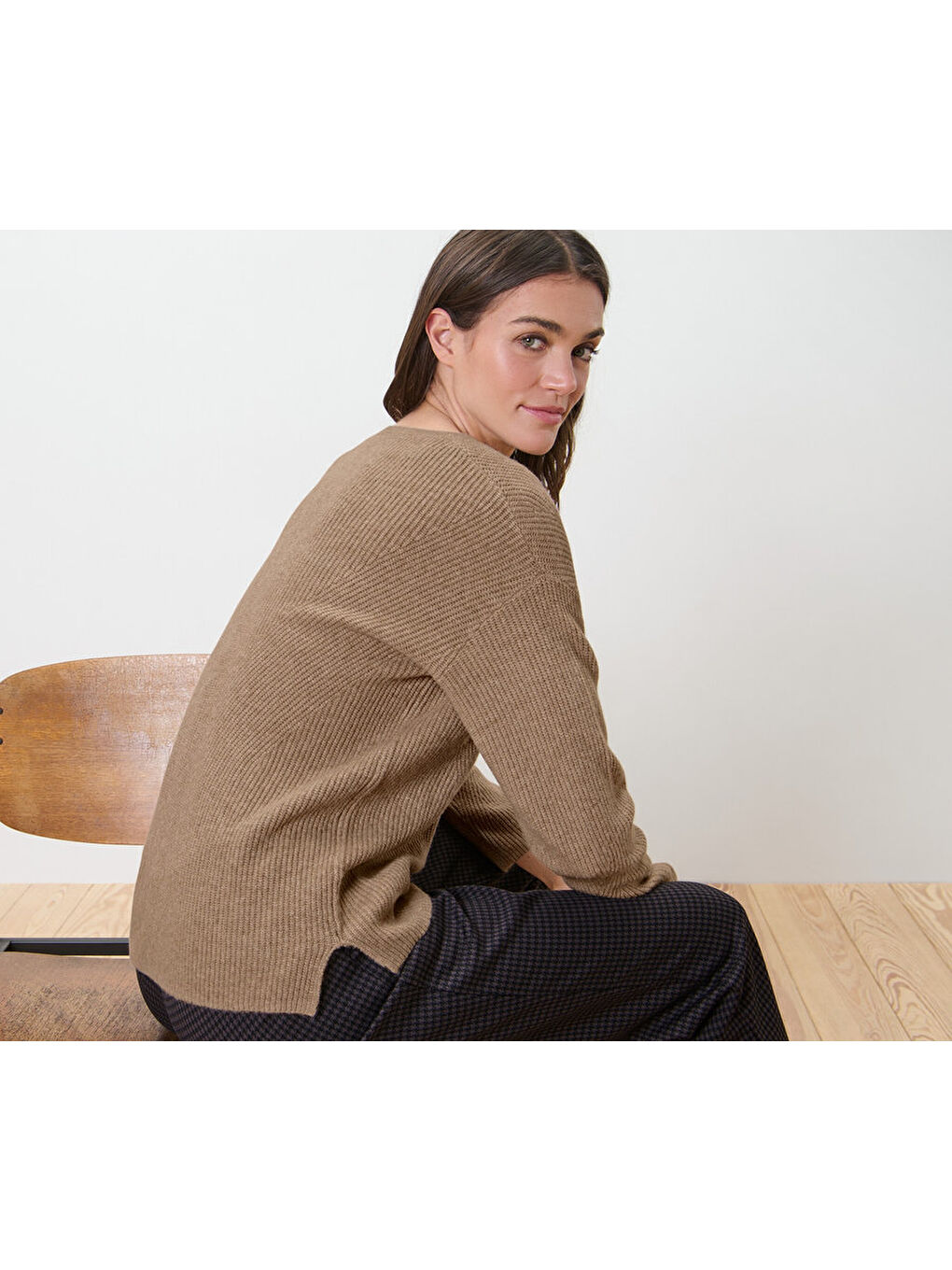 Bej Kadın Kazak, Kalın Örgülü, Devetüyü-1