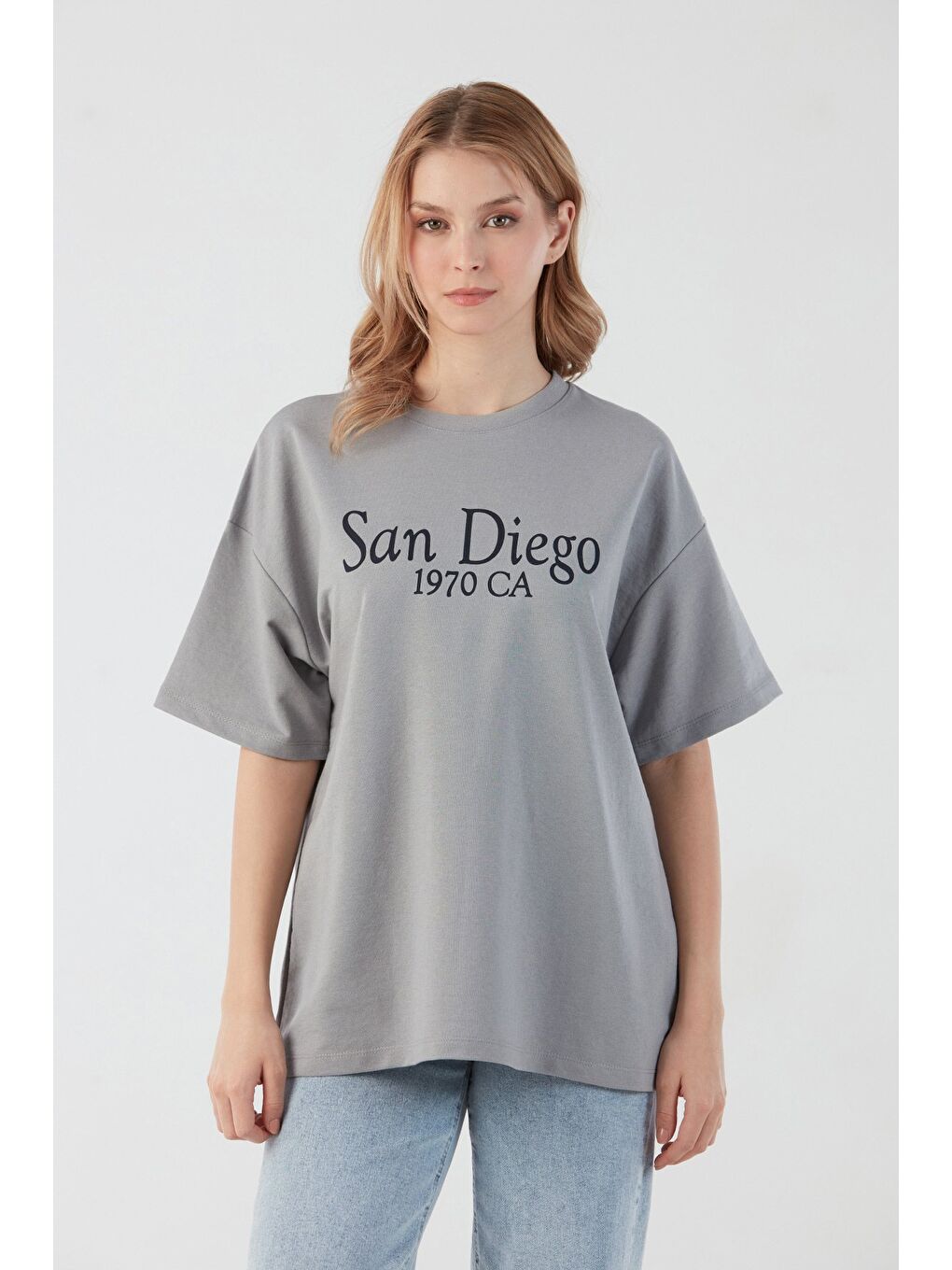 Gri San Diego Baskılı Oversize Tişört