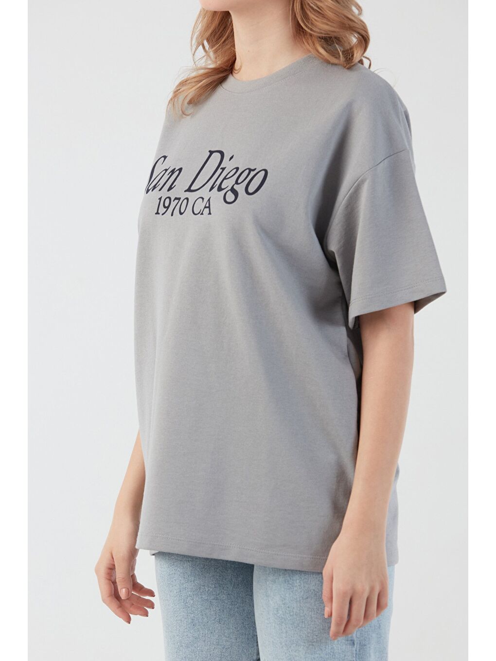 Gri San Diego Baskılı Oversize Tişört-4