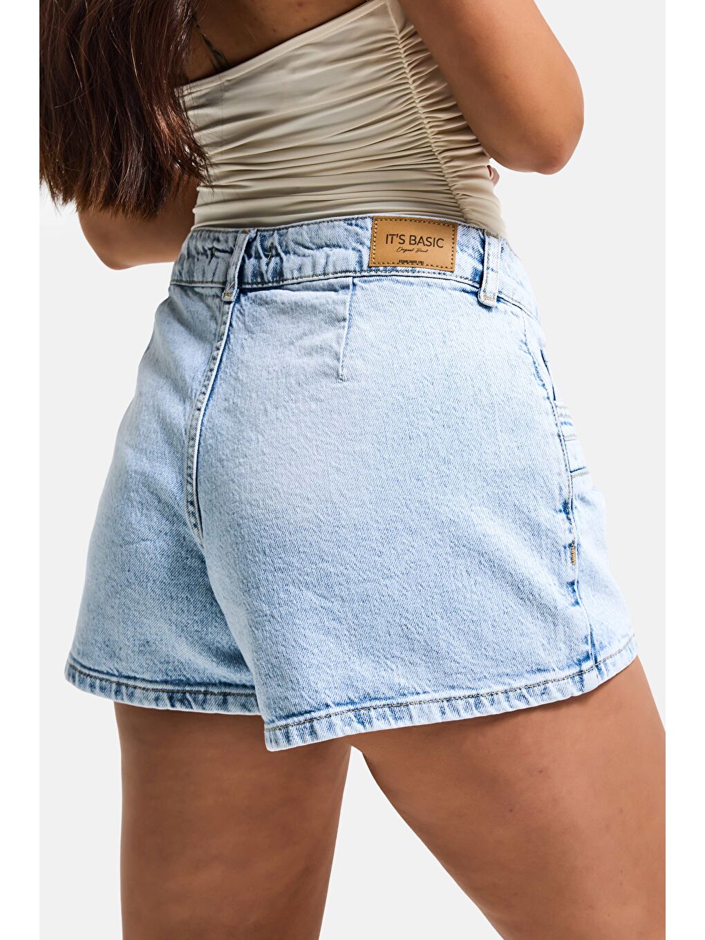 Mavi Kadın Ice Renk 4s6-3 Mom Fit Cep Detaylı Komfort Kumaş Denim Şort-3