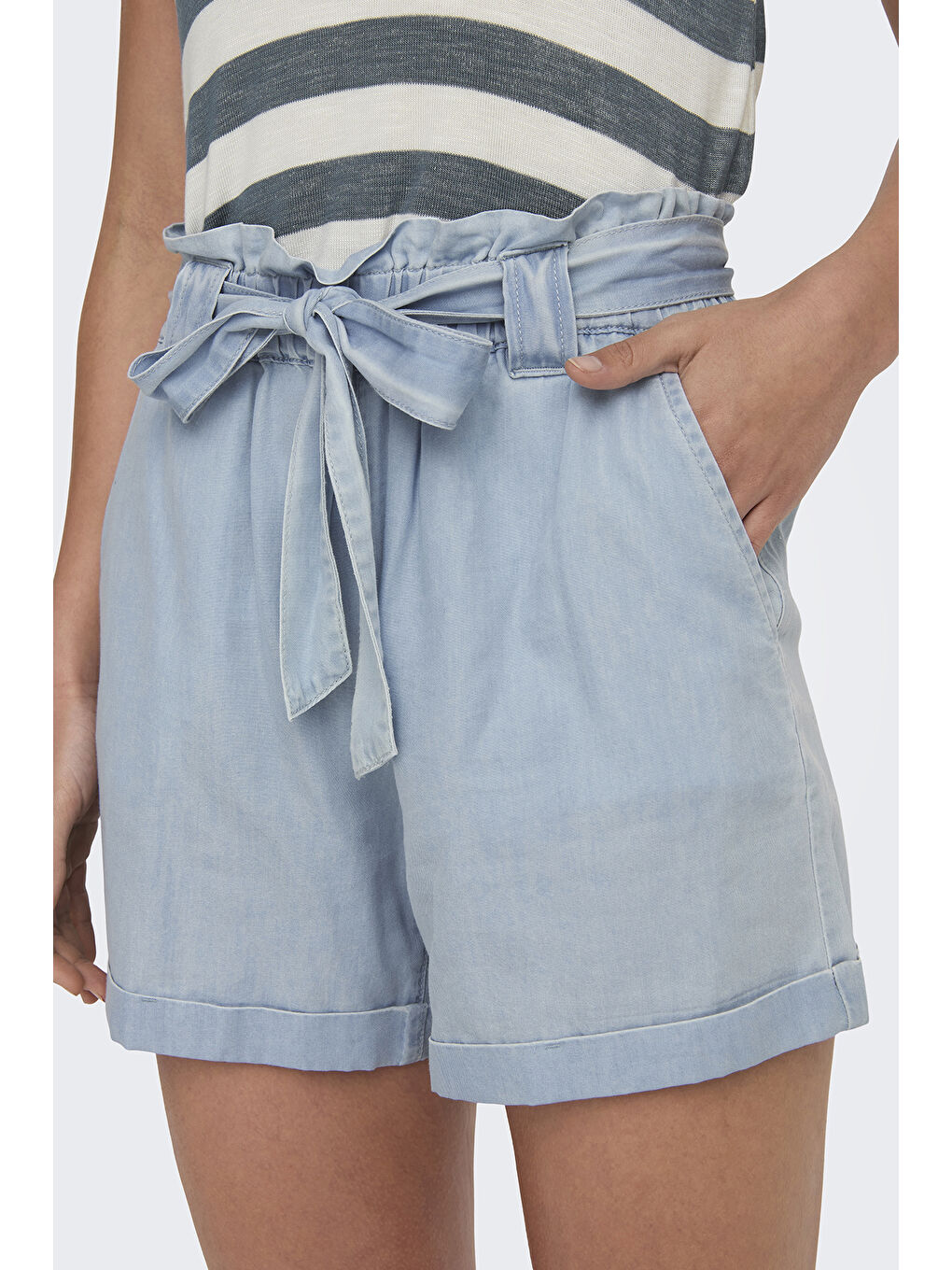 Mavi Onlbea Pamuklu Regular Fit Yüksek Bel Kemer Detaylı Kadın Short 15255715-2