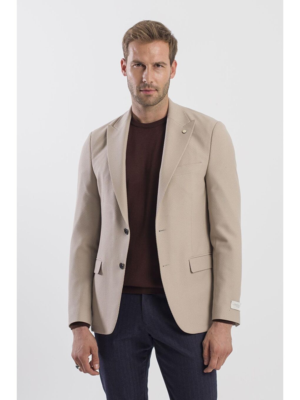 Bej Vizon Slim Fit Desenli Sivri Yaka Ceket