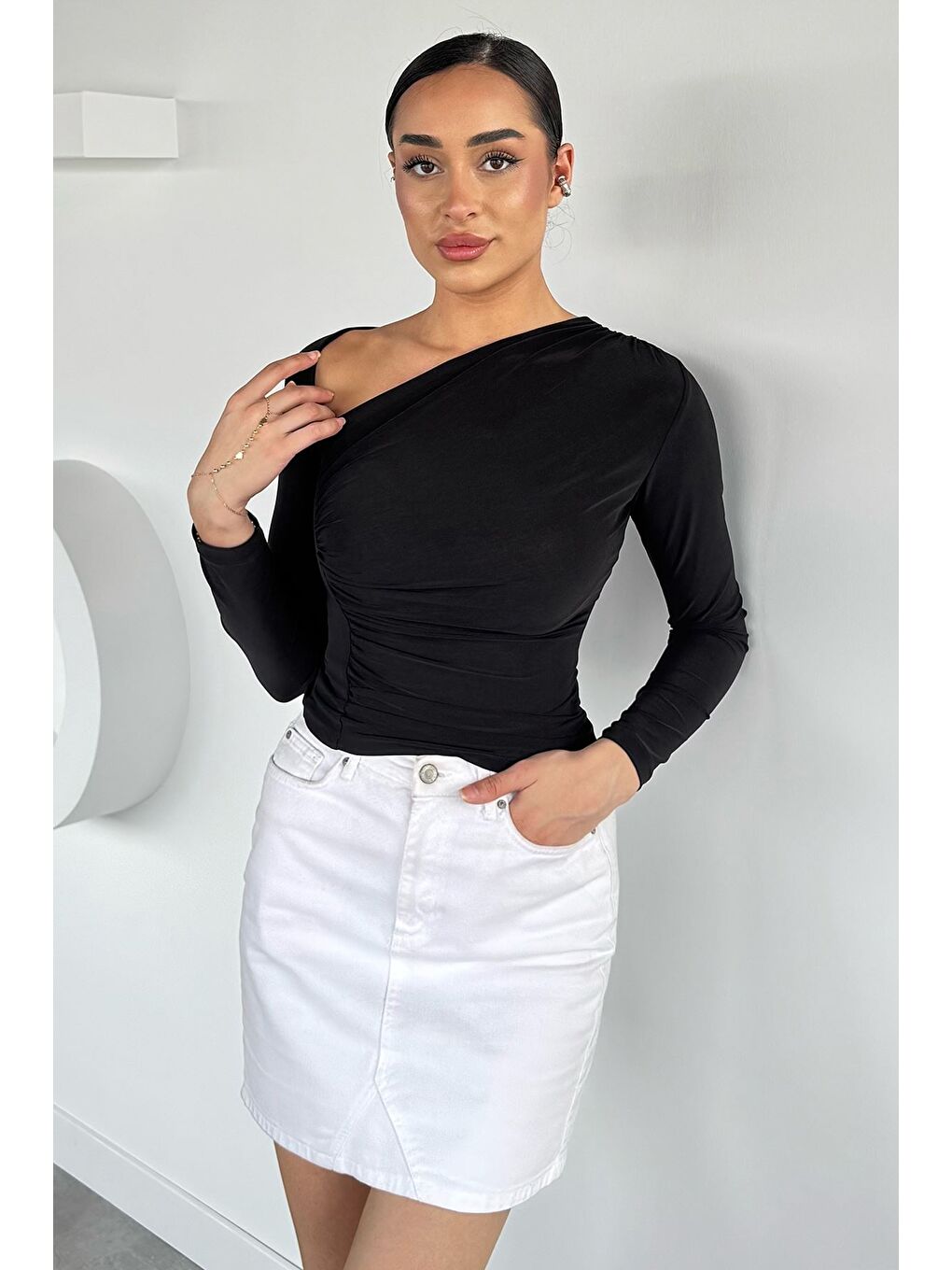 Siyah Kadın Drapeli V Yaka Bluz-1