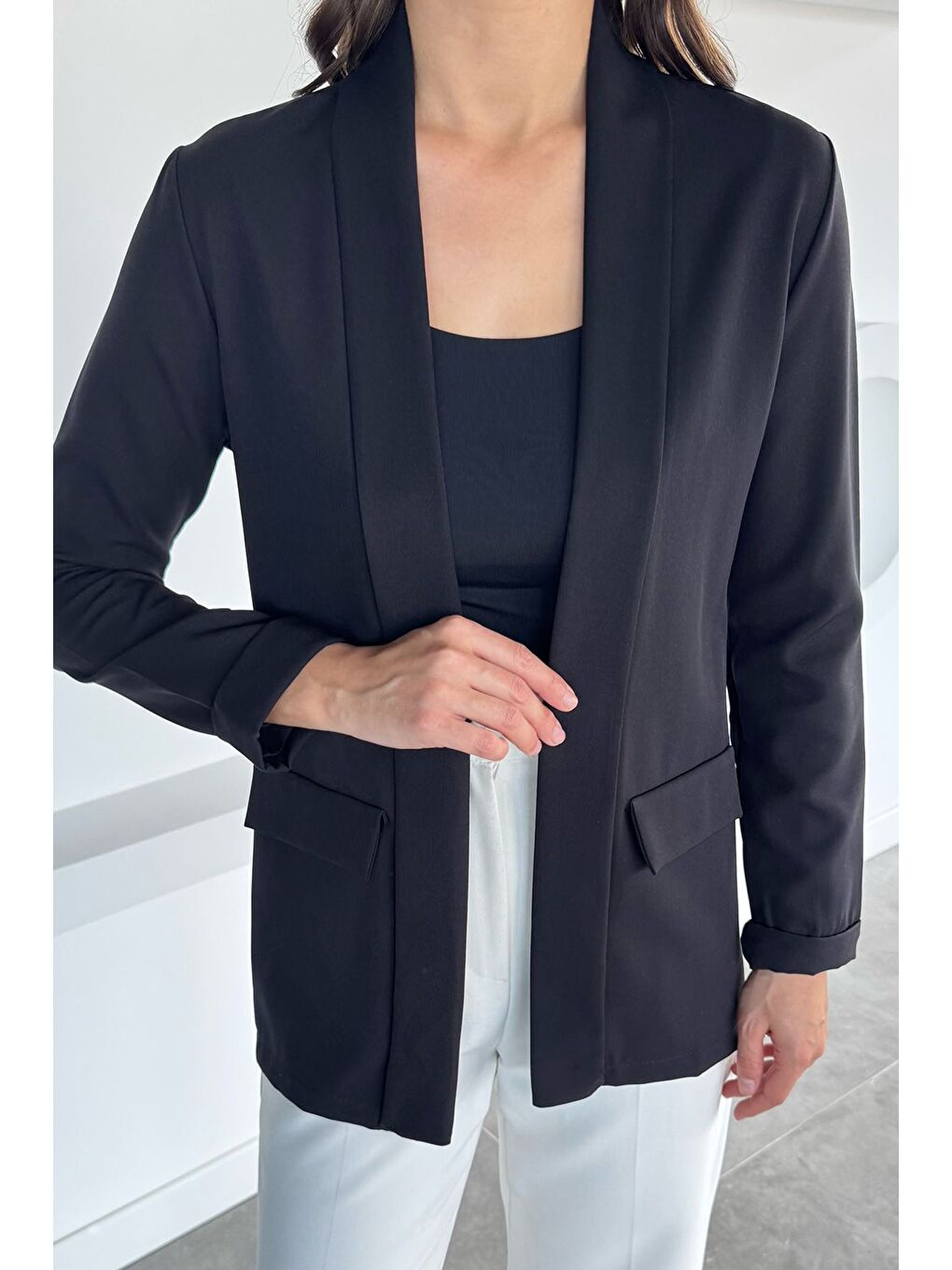 Siyah Kadın Duble Kol Önü Açık Ceket-1