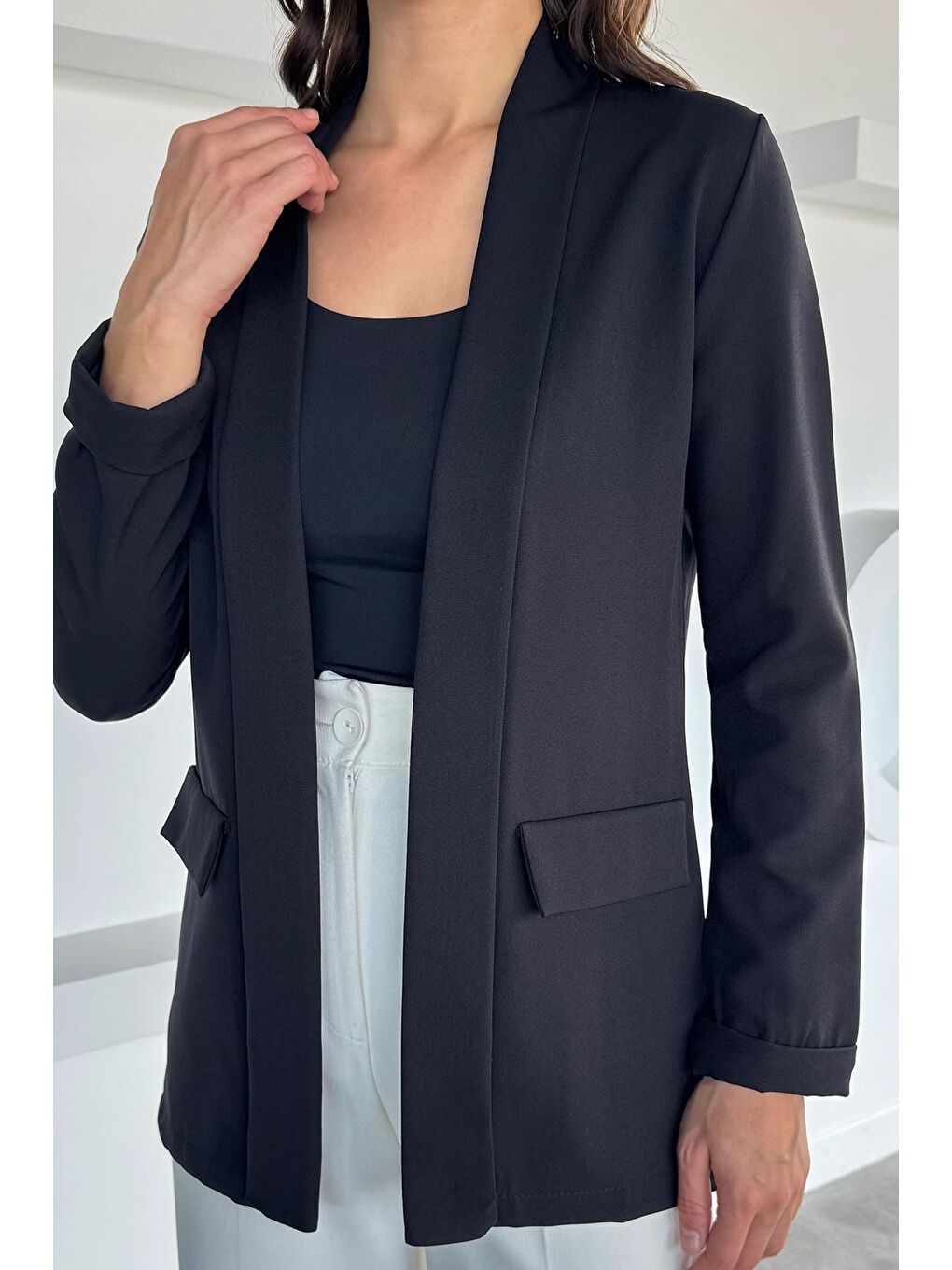 Siyah Kadın Duble Kol Önü Açık Ceket-2