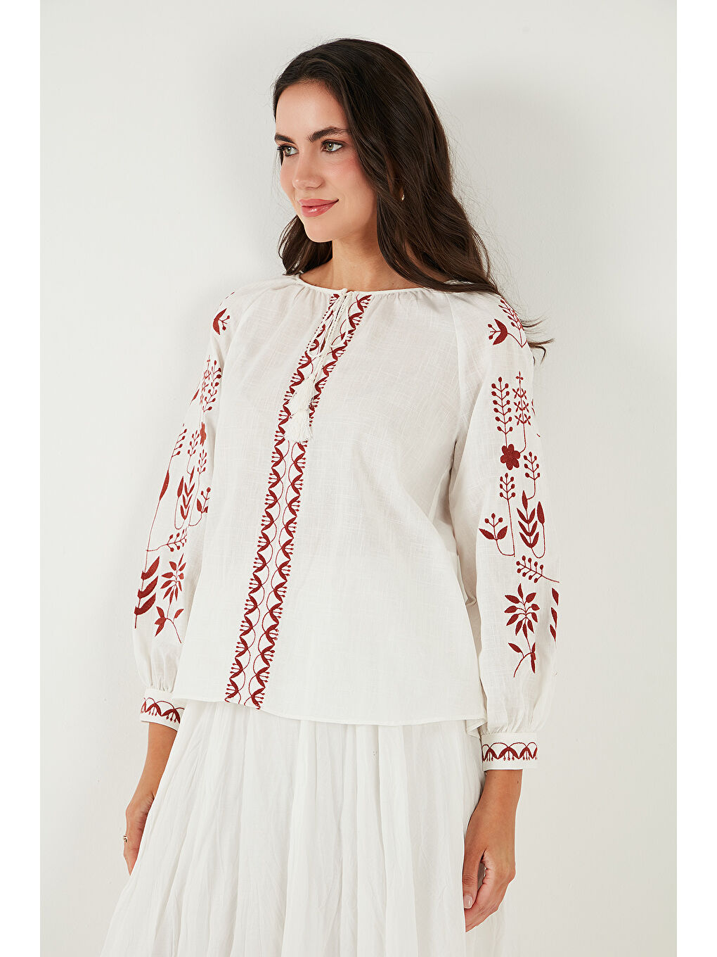 Turuncu Pamuklu Regular Fit Balon Kol Nakış İşlemeli Kadın Bluz 6110936-5