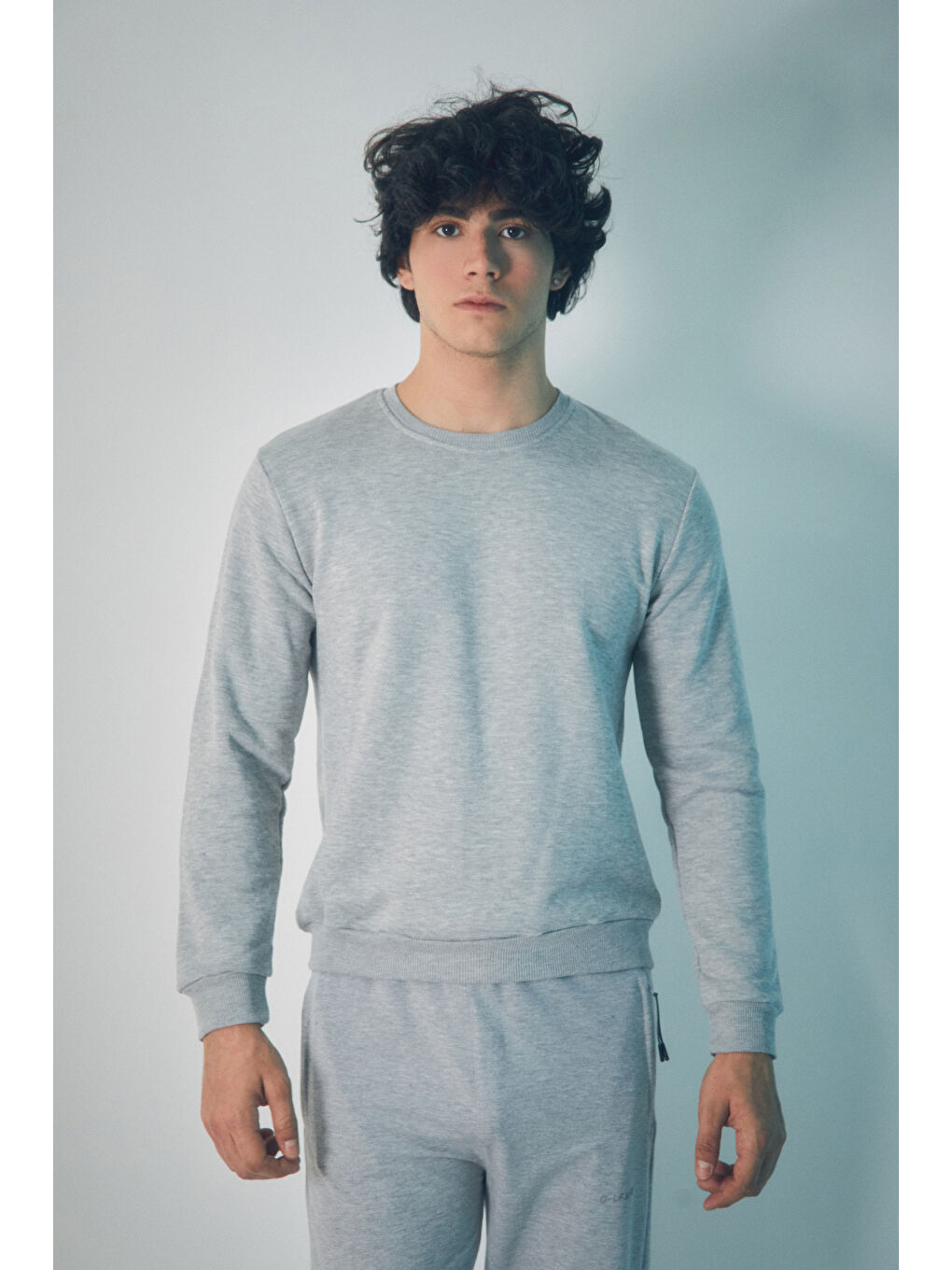 Fullamoda Gri Basic Bisiklet Yaka Sweatshirt