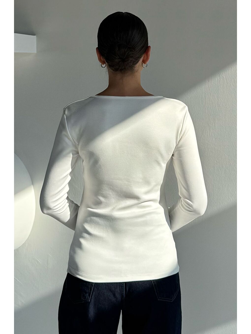 Ekru V Yaka Basıc Bluz-3