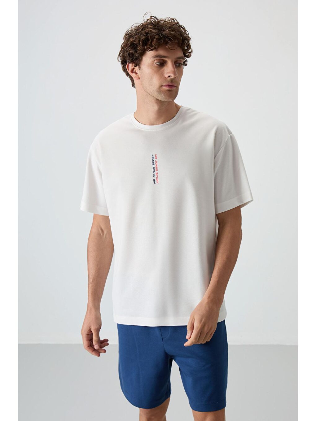 AIR JONES Ekru Pamuklu Kalın Yüzeyi Dokulu Oversize Fit  Baskılı Erkek T-Shirt - 88368