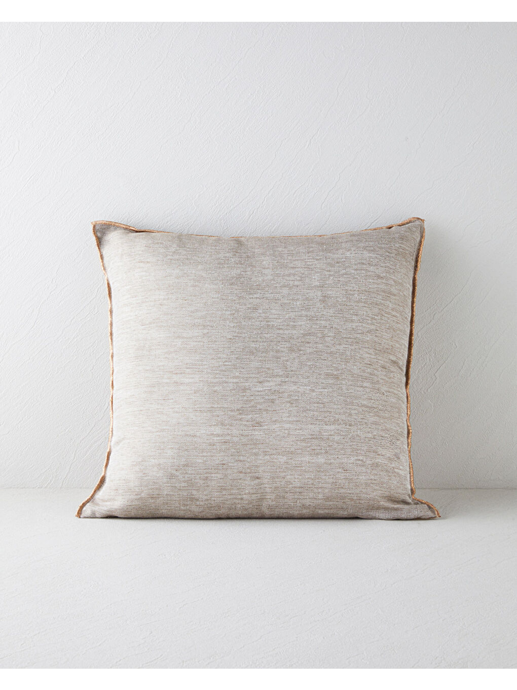 Sarı Carolie Dekoratif Kırlent 45x45 cm Bronz