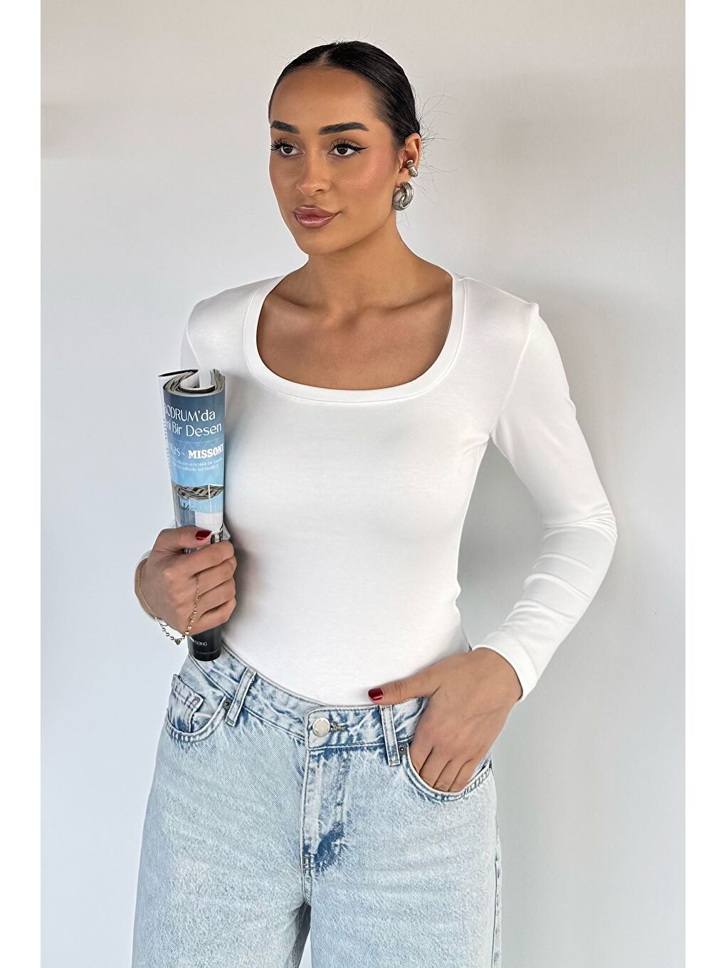 Ekru U Yaka Basıc Bluz-1