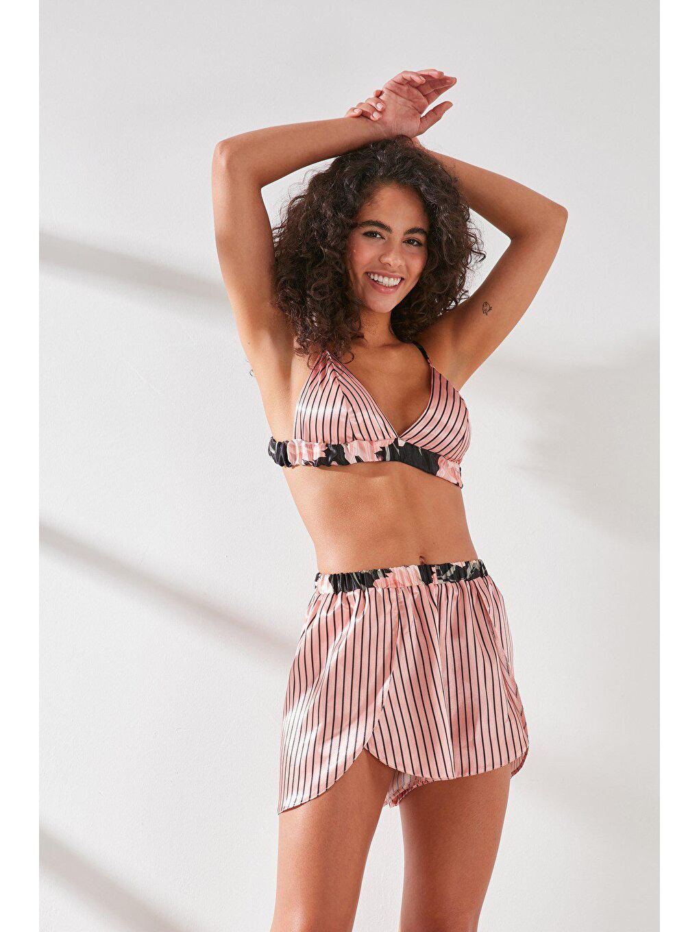 Pembe Saten Sütyen Şort Takım 9065 Somon/Siyah-2