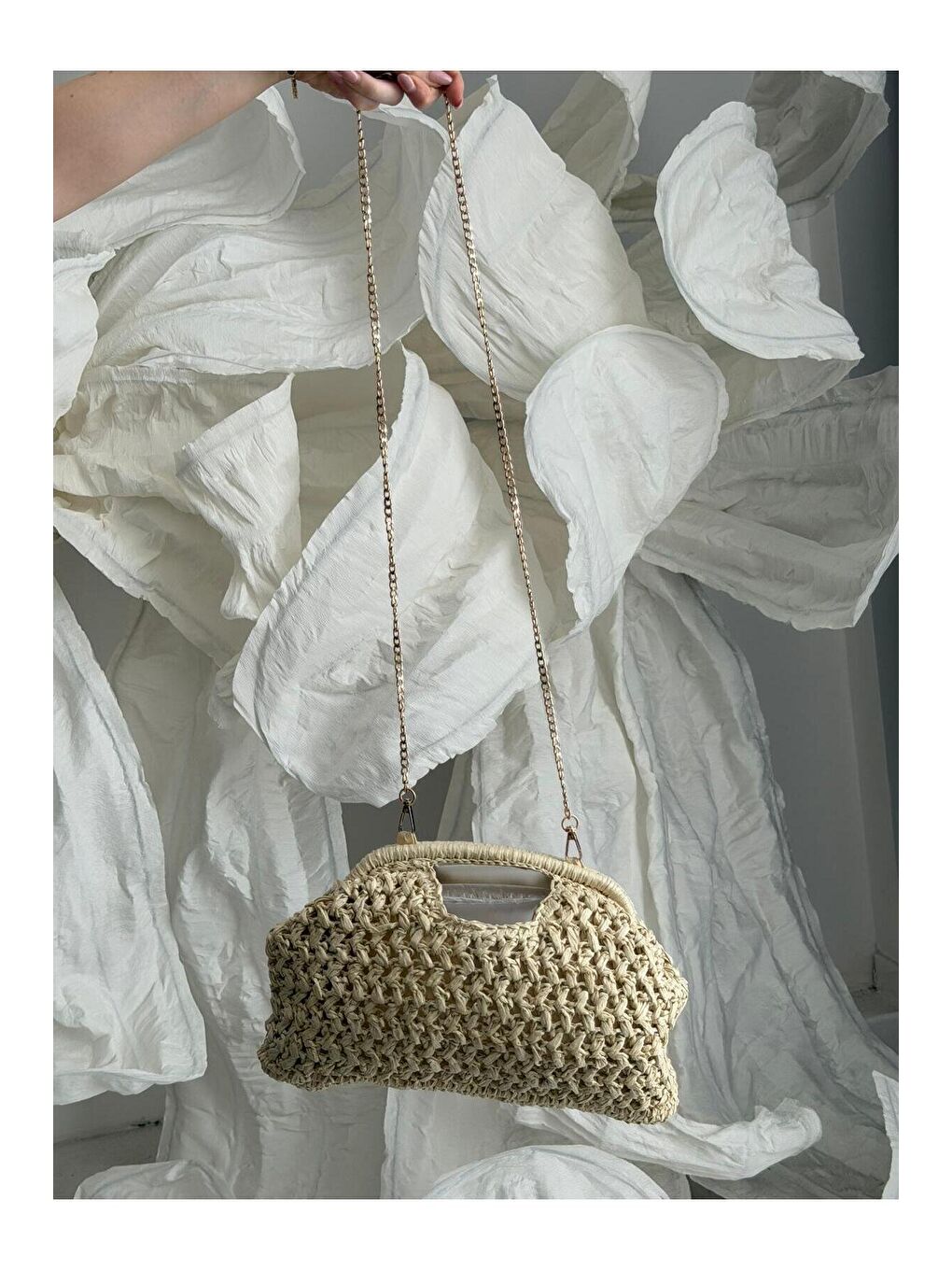 Yumuşak Form Bej Hasır Çanta CNT1137-1