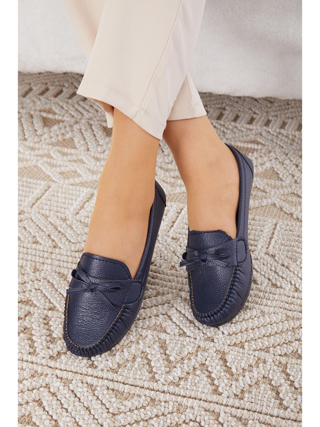 Kadın Lacivert Papyonlu Hafif Rahat Taban Babet - 24582-2
