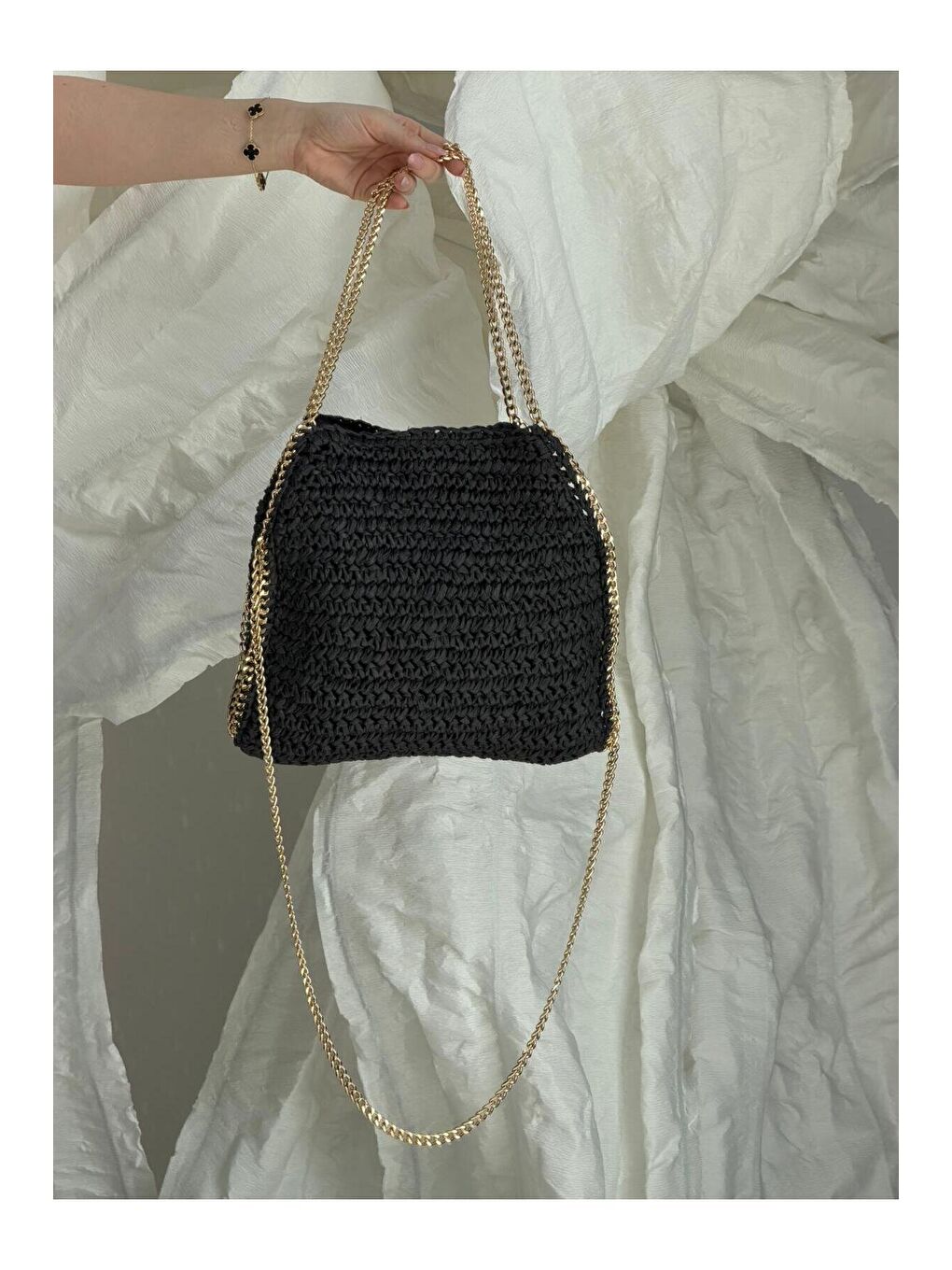 Zincir Askılı Siyah Hasır Çanta CNT1118-1