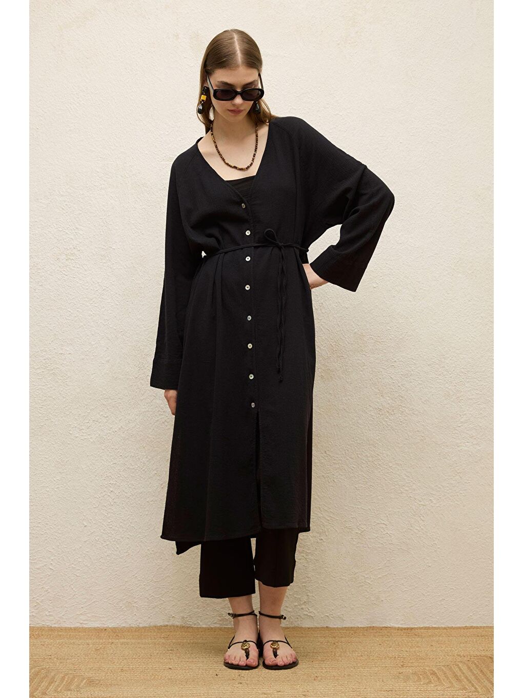 Pamuklu Bağlamalı Uzun Tunik Siyah-1