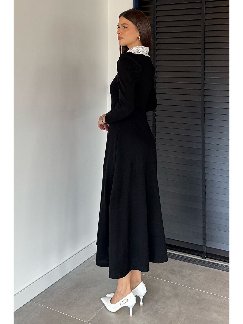 Siyah Kadın Dantel Yaka Boydan Düğmeli Triko Elbise-3