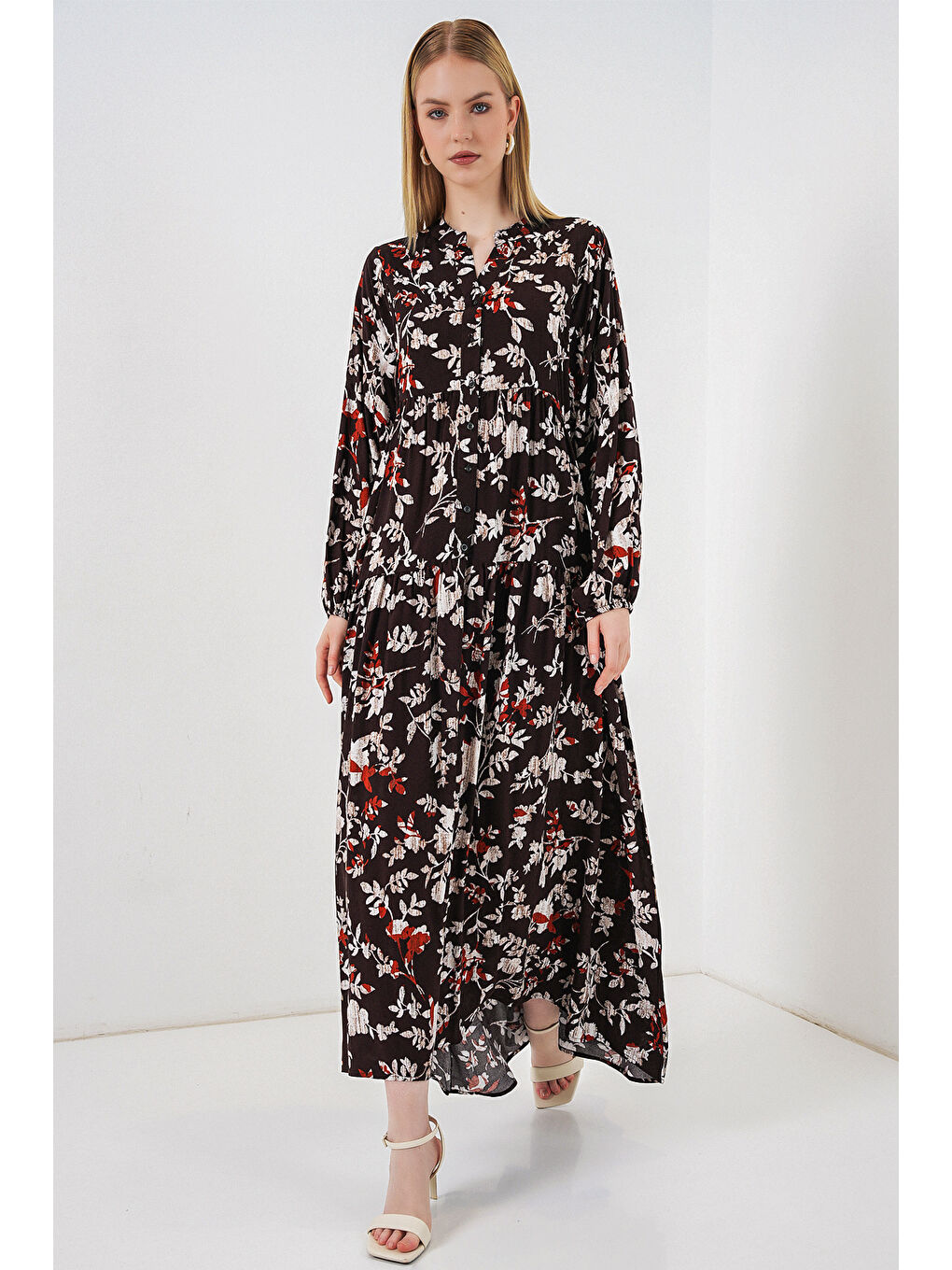 Kadın Desenli Uzun Tesettür Elbise 2585 - Beyaz - Kahve-3