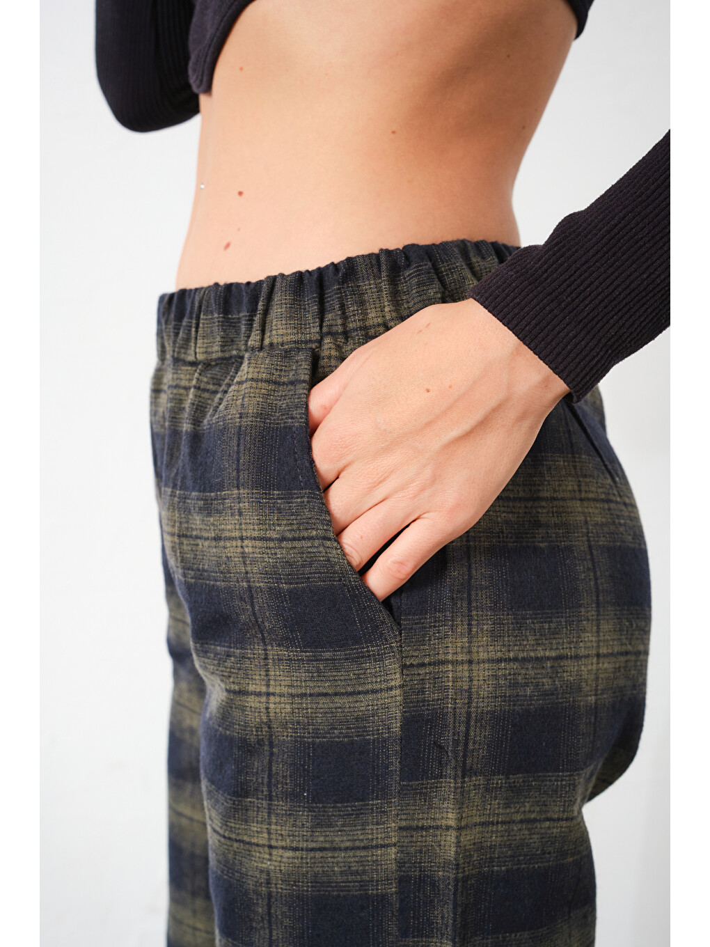 Haki Ekoseli Flanel Yüksek Bel Pijama Altı Rahat Kesim Geniş Paça Pamuklu Kadın Pantolon-2