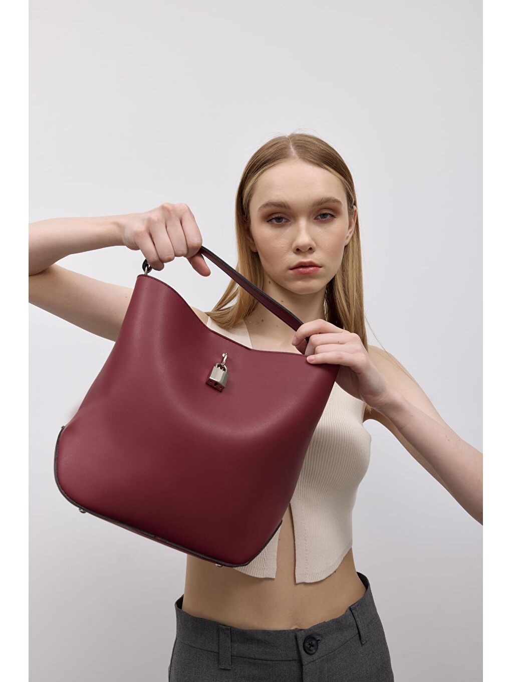 James Kilitli Omuz Çantası Bordo-7