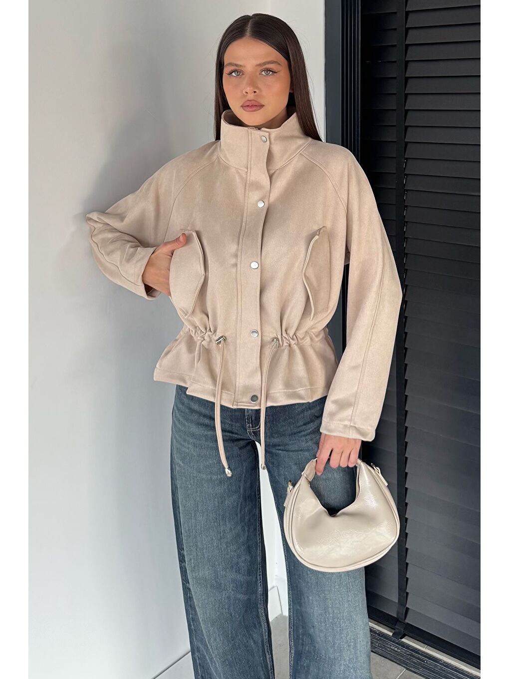 Bej Kadın Bel Lastikli Süet Ceket