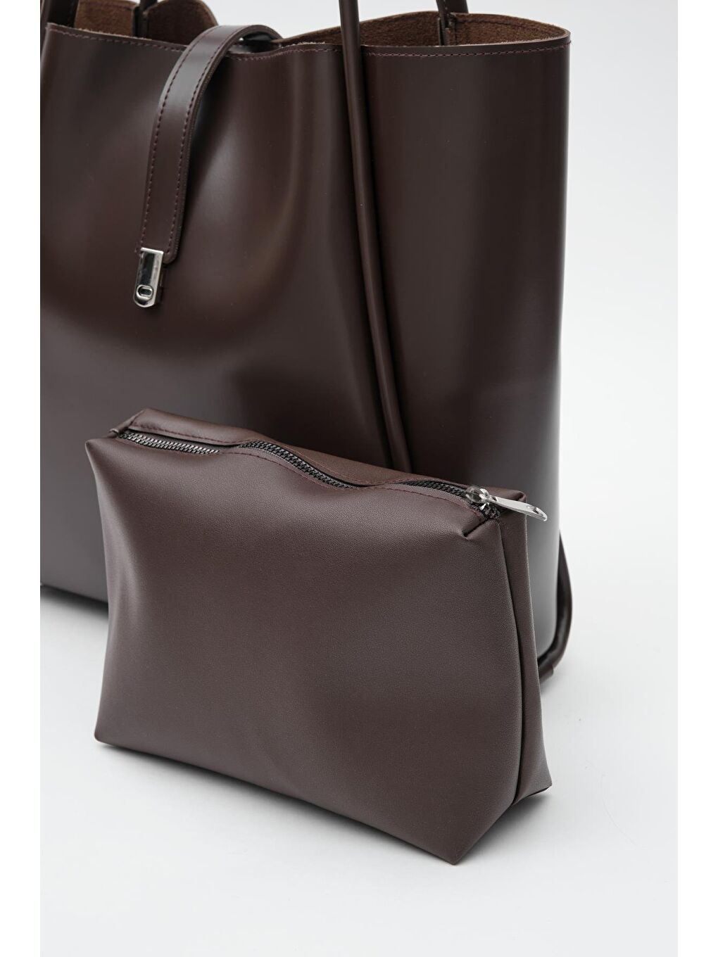 Kahverengi Chester Kilitli Omuz Çantası Acı Kahve-4