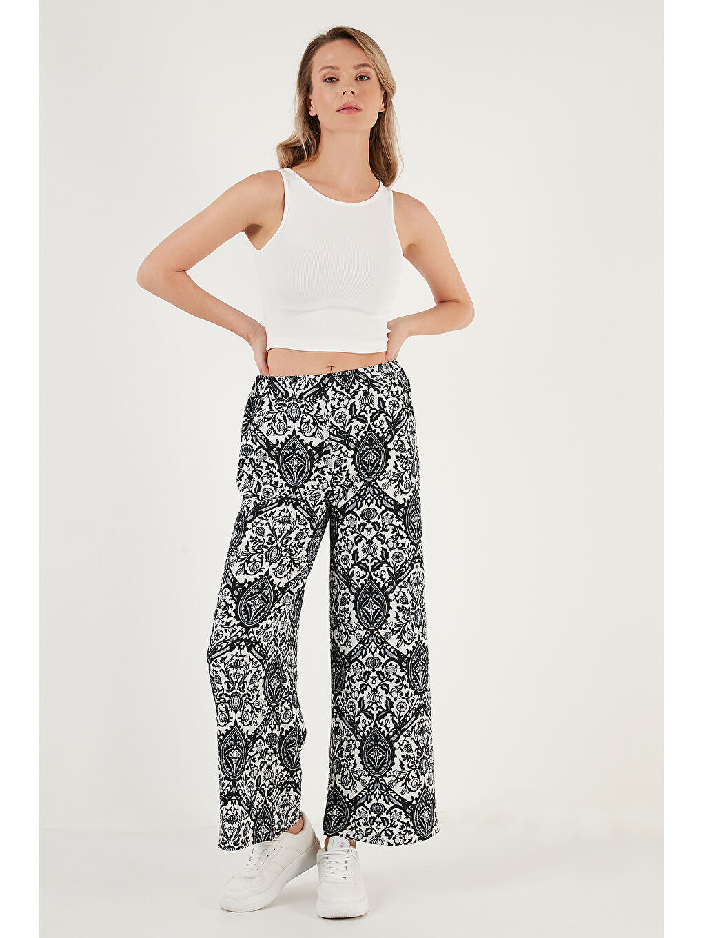 Siyah Desenli Beli Lastikli Bol Paça Kadın Pantolon 5869018