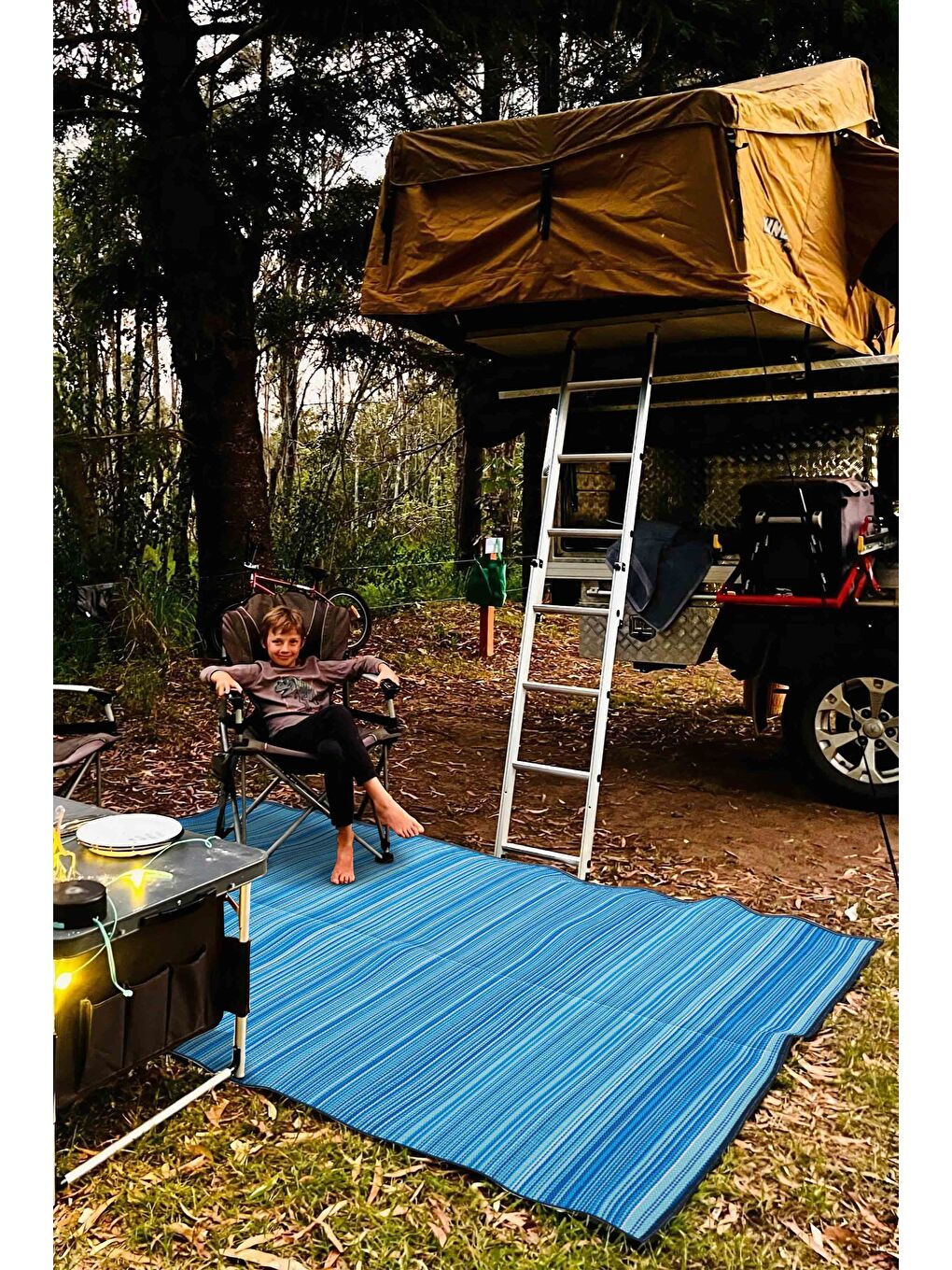 Mavi Katlanabilir Plaj Kamp Piknik Bahçe Balkon Teras Hasır Halı Mat Savan Kilim Karavan Halısı-180x270-1