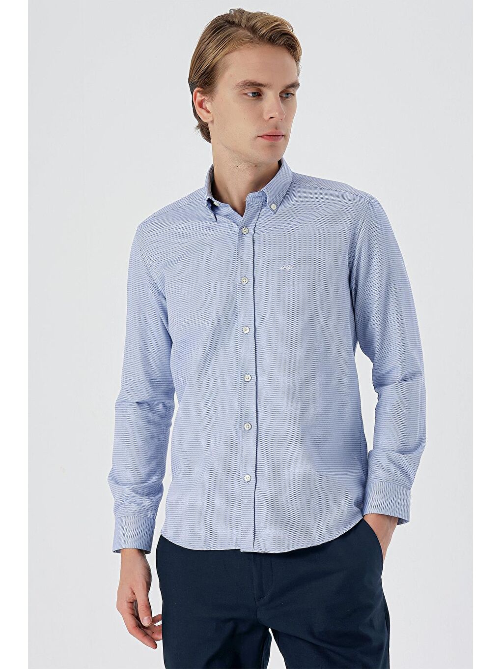 Koyu Mavi Uzun Kollu Desenli Armürlü Düğmeli Yaka Cepsiz  Pamuklu Klasik Slim Fit Gömlek 1004235148-2