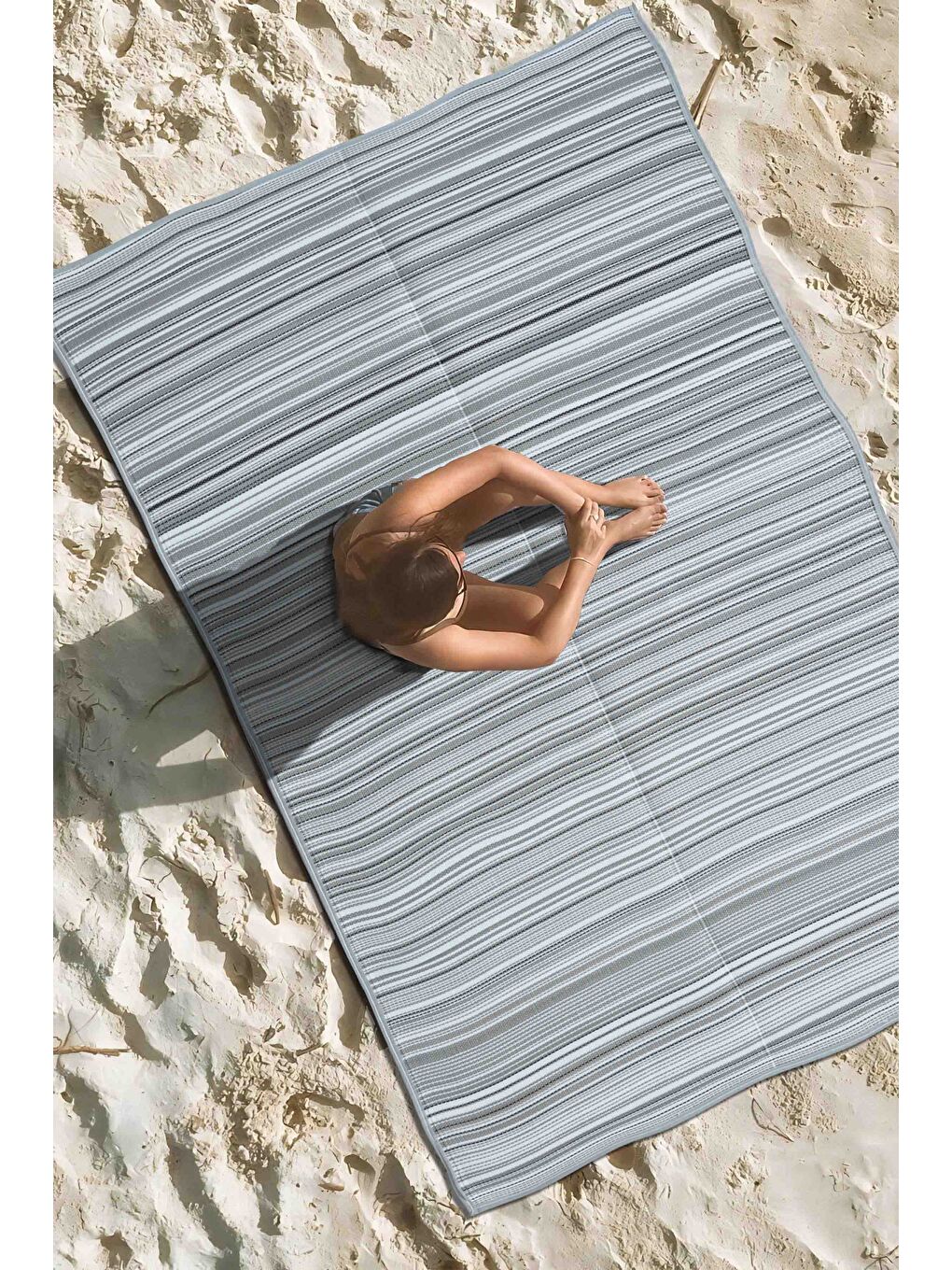 Gri Katlanabilir Plaj Kamp Piknik Bahçe Balkon Teras Hasır Halı Mat Savan Kilim Karavan Halısı-90x180-2