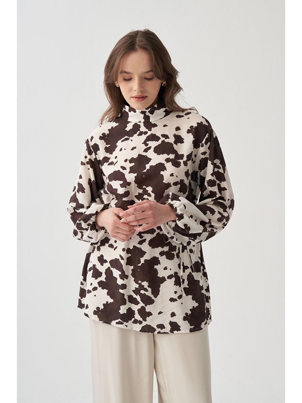 Kahverengi Acı Kahve-Dalmaçya Desen Kemerli Bluz-2