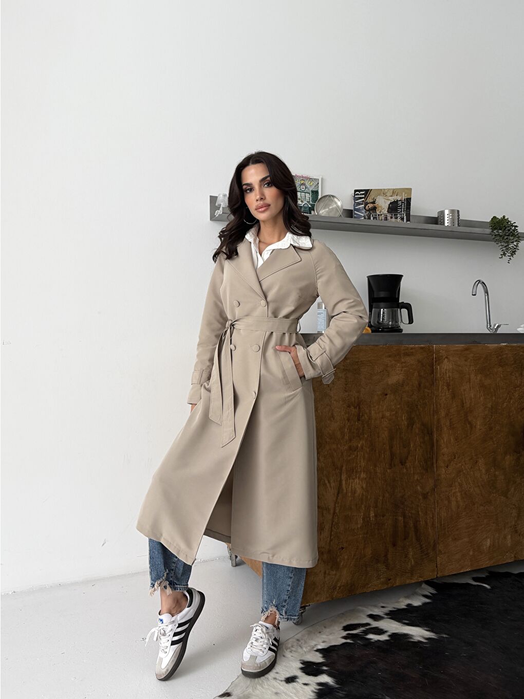 Ekru Kadın Klasik Cepli Kuşaklı Trend Midi Krem Trençkot-4