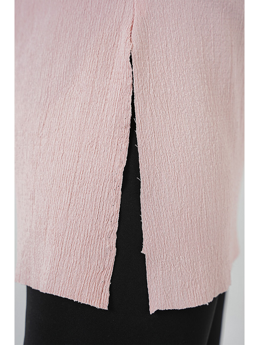 Pembe 4332 Yanı Yırtmaçlı Örme Tişört - Pudra-3