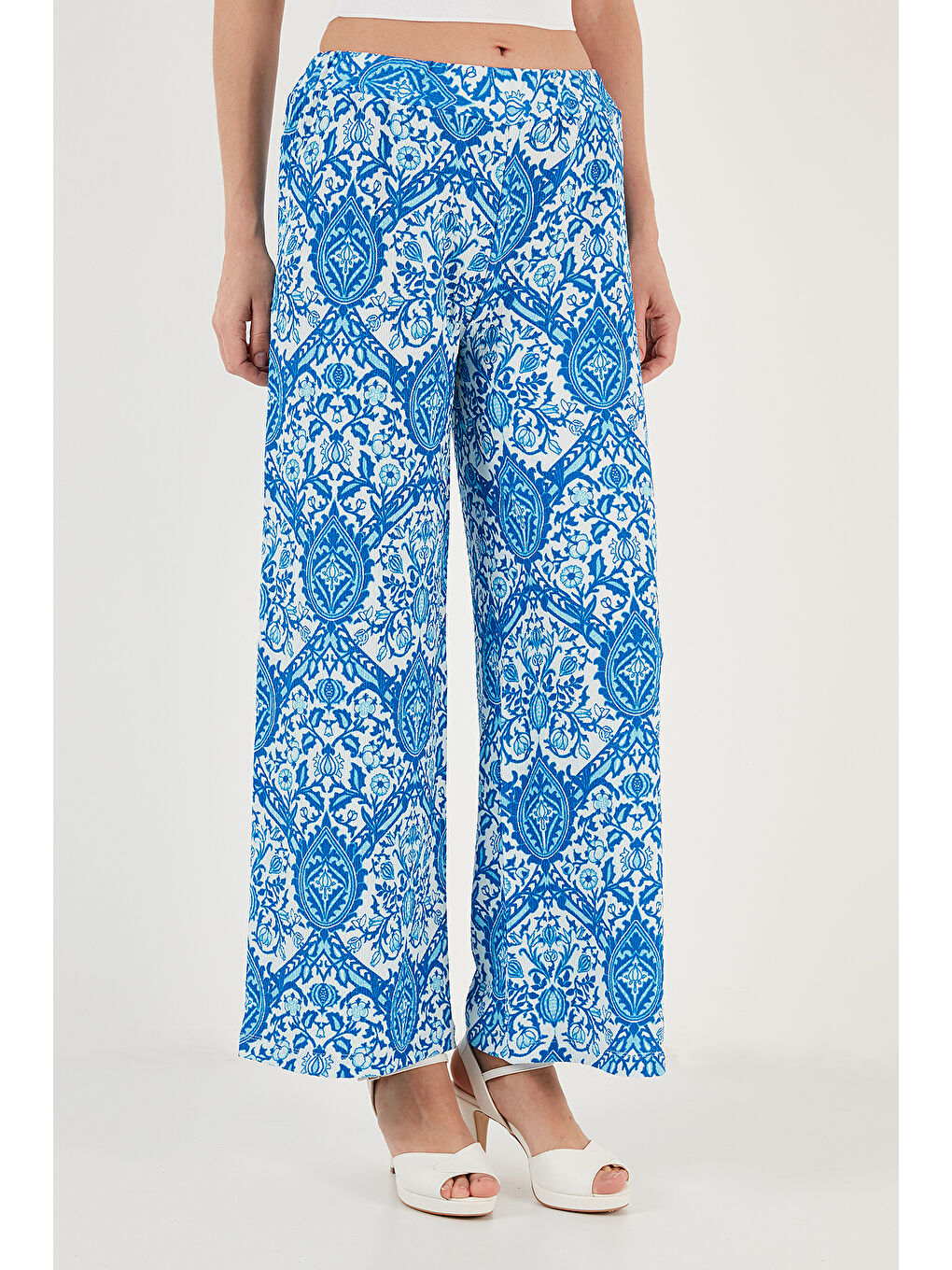 Mavi Desenli Beli Lastikli Bol Paça Kadın Pantolon 5869018-2