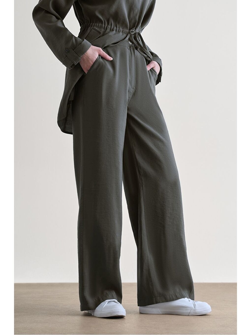 Gri Rahat Kesim Geniş Paçalı Modal Pantolon-1