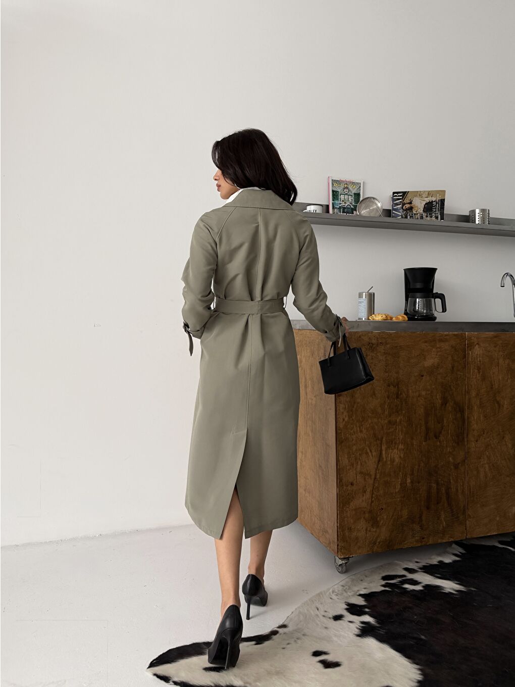 Kadın Klasik Cepli Kuşaklı Trend Midi Haki Trençkot-2